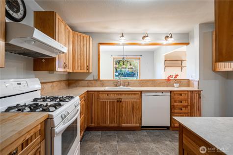 145 N Harris Avenue Manson WA 98831
