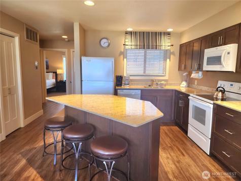 1 Beach 549-n Manson WA 98831