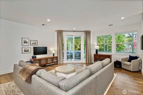 28 Deer Hollow Road Port Ludlow WA 98365