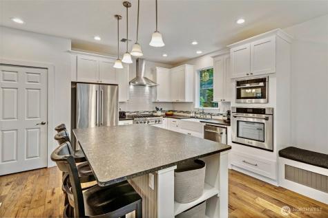 28 Deer Hollow Road Port Ludlow WA 98365