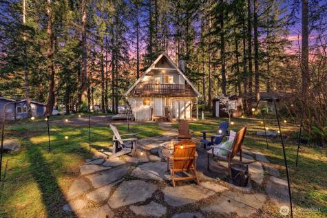 14602 Holiday Dr NW Gig Harbor WA 98329
