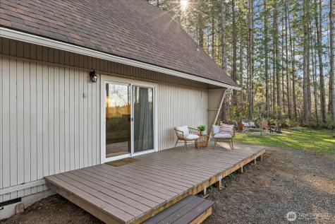 14602 Holiday Dr NW Gig Harbor WA 98329