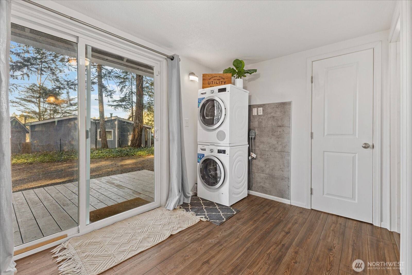 14602 Holiday Dr NW Gig Harbor WA 98329