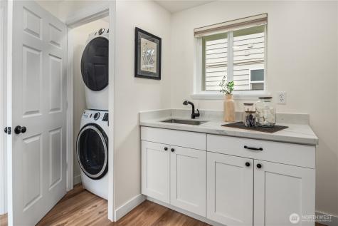 6439 Marshall Avenue SW Seattle WA 98136