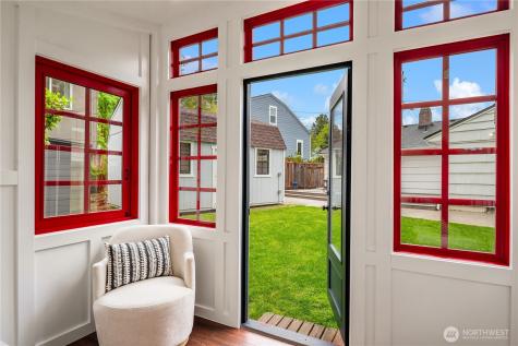 6439 Marshall Avenue SW Seattle WA 98136