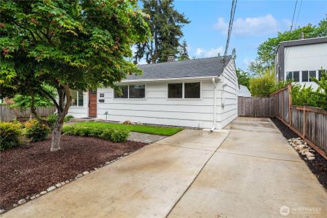 6439 Marshall Avenue SW Seattle WA 98136