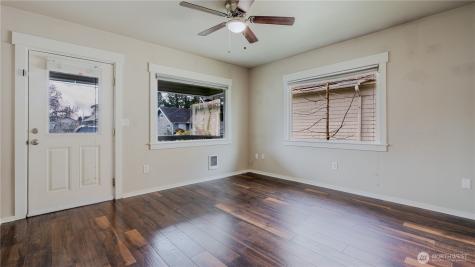 1421 S 45th Tacoma WA 98418