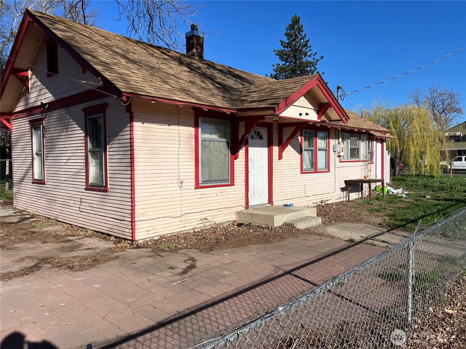 1102 Jefferson Avenue Yakima WA 98902
