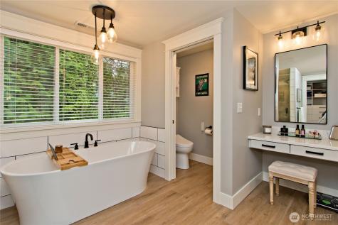 23031 76th Avenue SE Woodinville WA 98072
