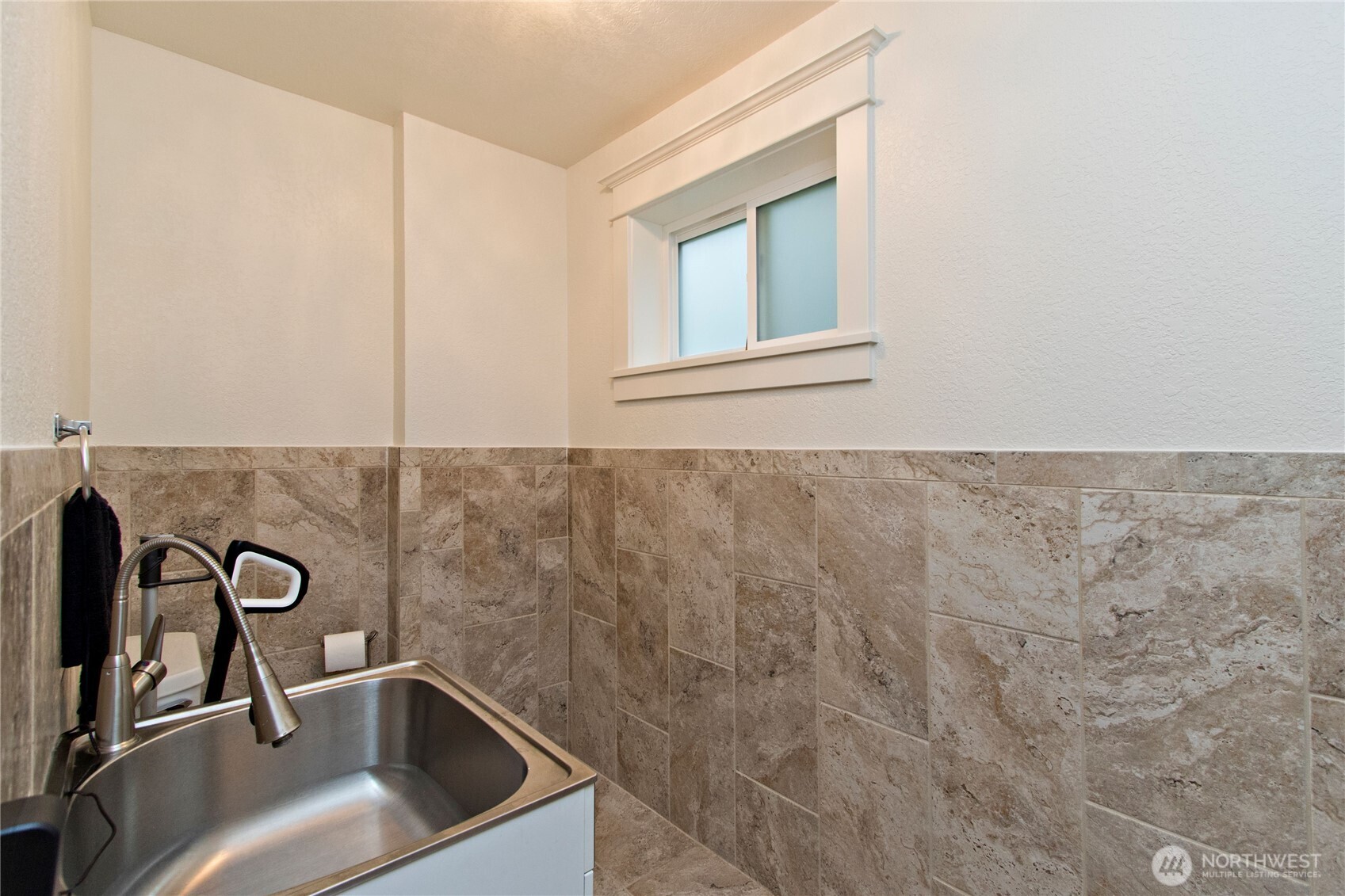 23031 76th Avenue SE Woodinville WA 98072