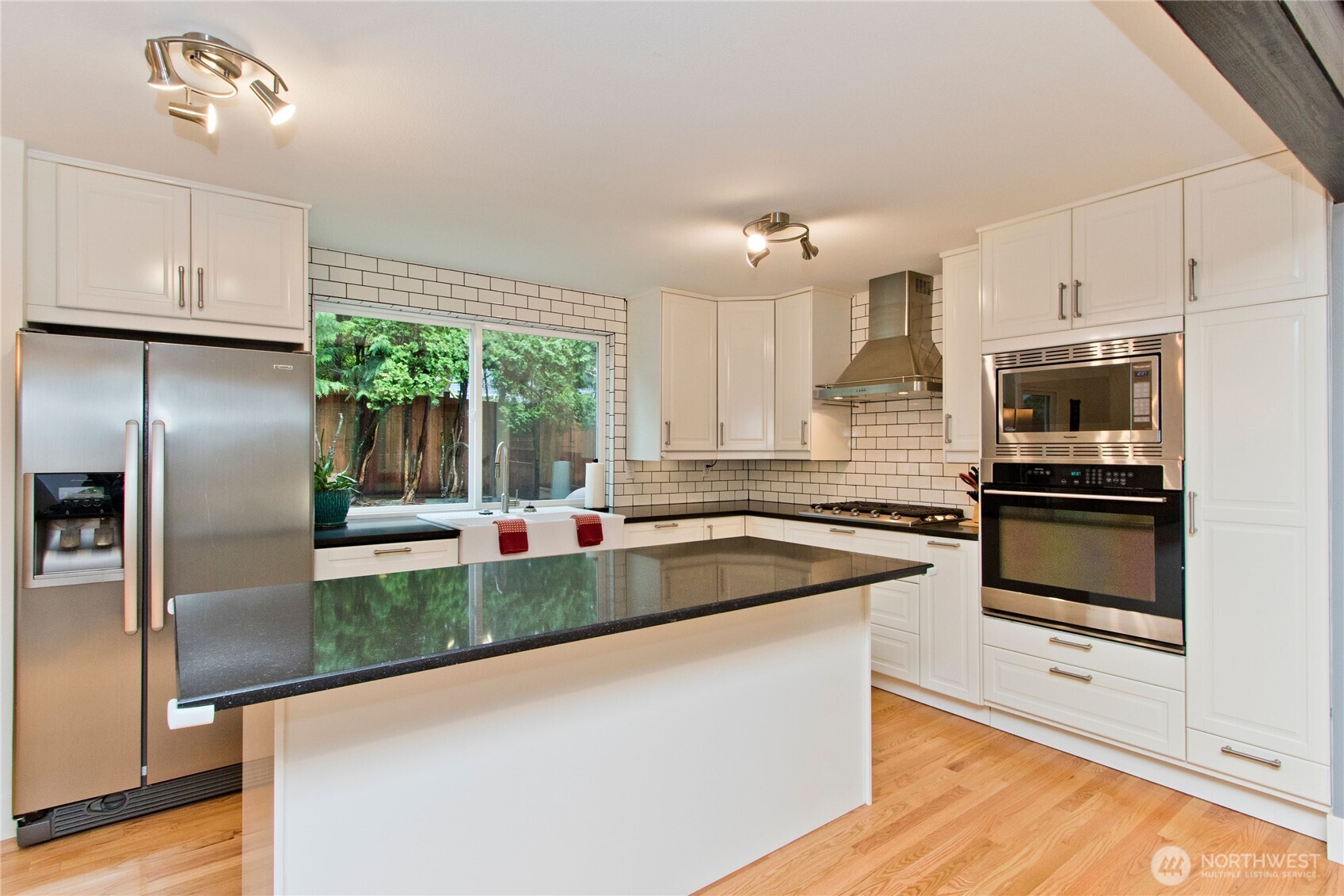 23031 76th Avenue SE Woodinville WA 98072