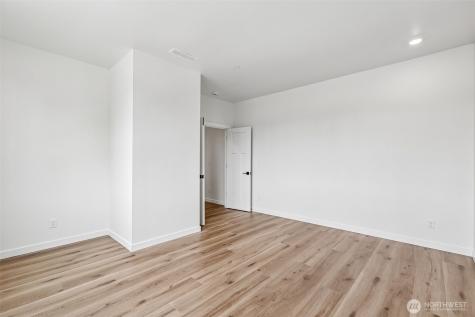 24229 13th Avenue SE Bothell WA 98021