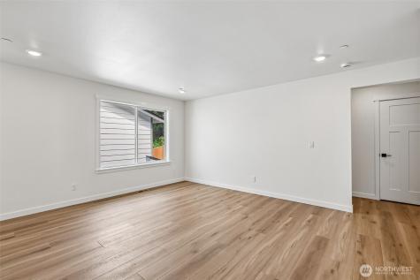 24229 13th Avenue SE Bothell WA 98021