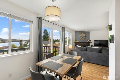 2505 -2507 N Wycoff Avenue Bremerton WA 98312