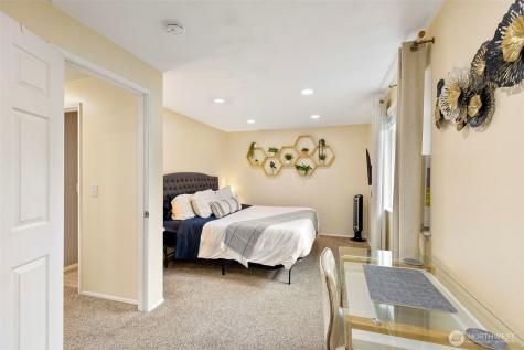 2505 -2507 N Wycoff Avenue Bremerton WA 98312