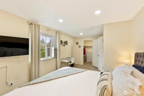 2505 -2507 N Wycoff Avenue Bremerton WA 98312