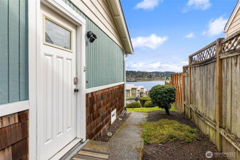 2505 -2507 N Wycoff Avenue Bremerton WA 98312