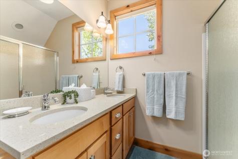 216 Porcupine Lane Chelan WA 98816