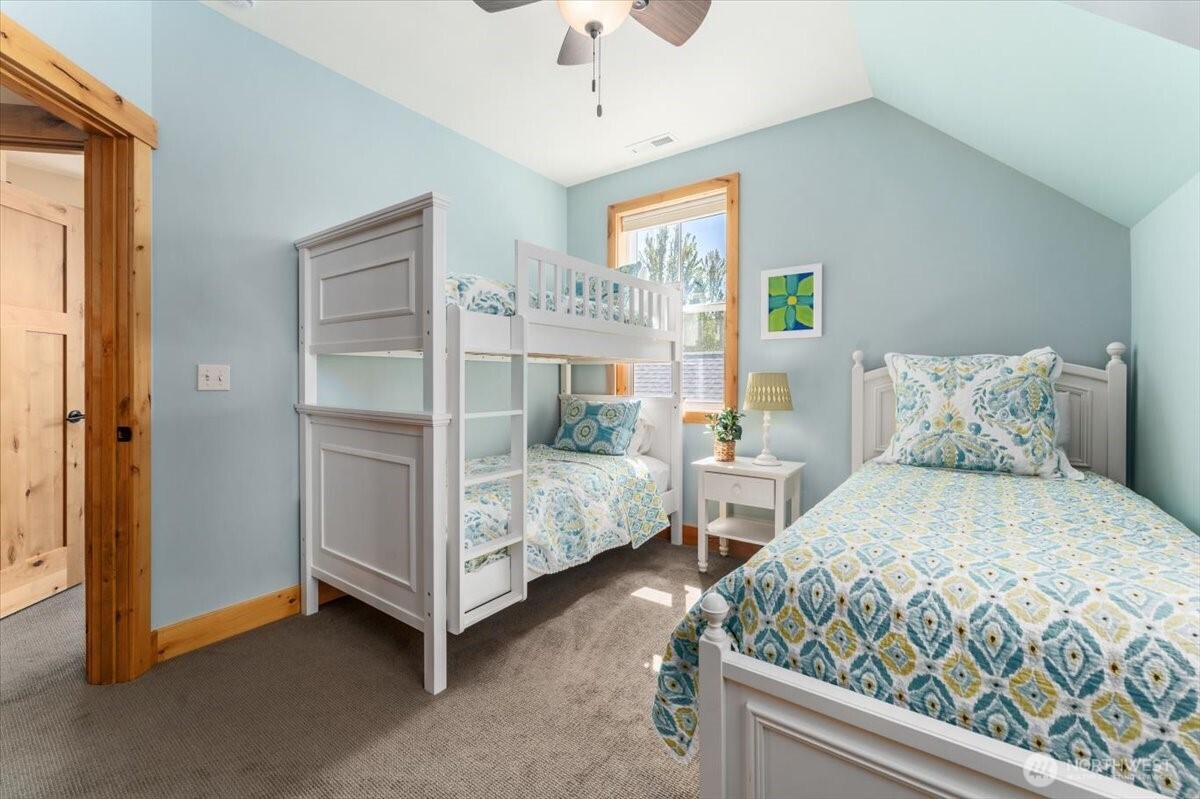 216 Porcupine Lane Chelan WA 98816