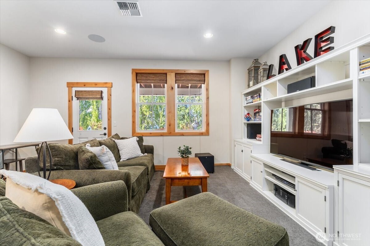 216 Porcupine Lane Chelan WA 98816