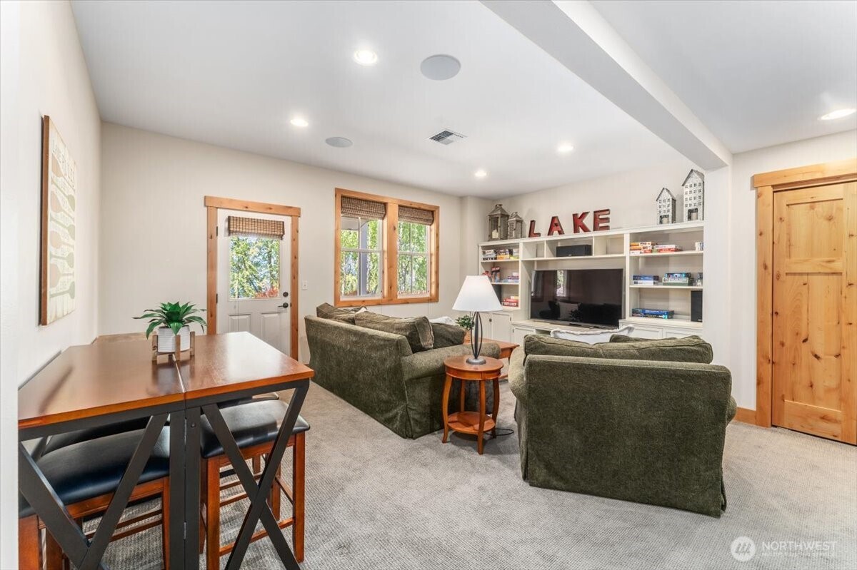 216 Porcupine Lane Chelan WA 98816