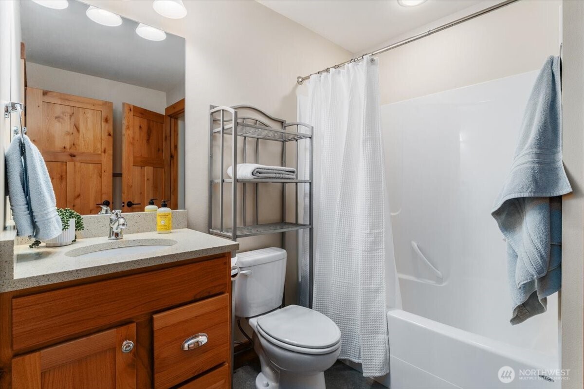 216 Porcupine Lane Chelan WA 98816