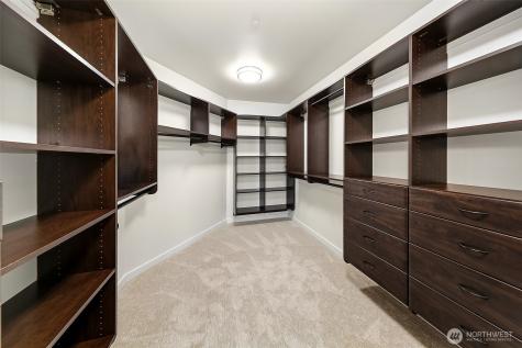 526 14th Avenue W Kirkland WA 98033