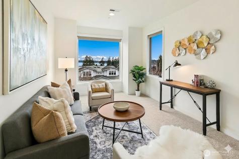 526 14th Avenue W Kirkland WA 98033
