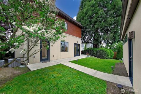 526 14th Avenue W Kirkland WA 98033