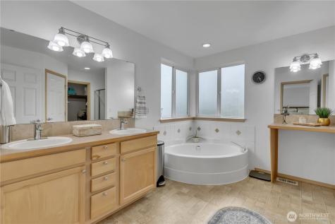 22904 SE 269th Street Maple Valley WA 98038