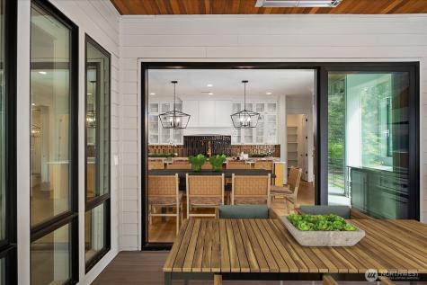 10924 SE 24th Place Bellevue WA 98004