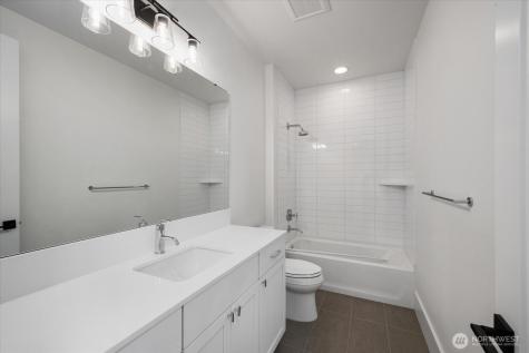 10924 SE 24th Place Bellevue WA 98004