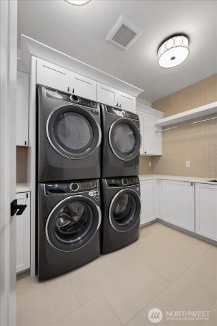 10924 SE 24th Place Bellevue WA 98004