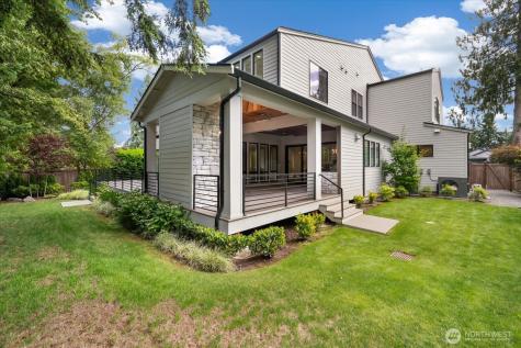 10924 SE 24th Place Bellevue WA 98004