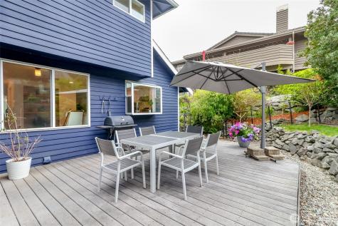 1855 Hillside Drive NE Tacoma WA 98422