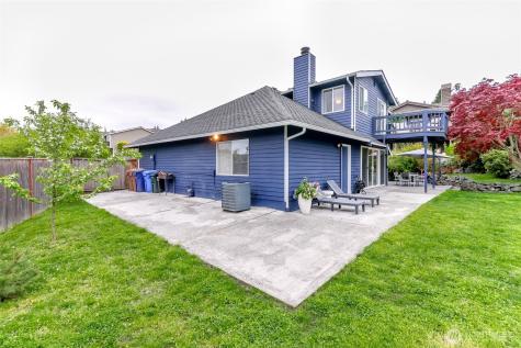 1855 Hillside Drive NE Tacoma WA 98422