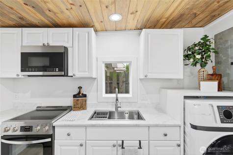 605 32nd Avenue Longview WA 98632