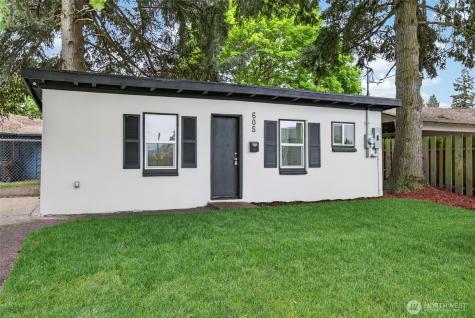 605 32nd Avenue Longview WA 98632