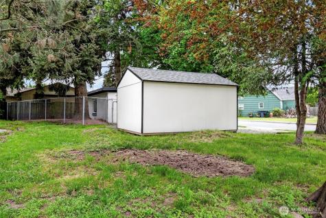 605 32nd Avenue Longview WA 98632