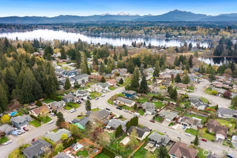 1016 102nd Drive SE Lake Stevens WA 98258