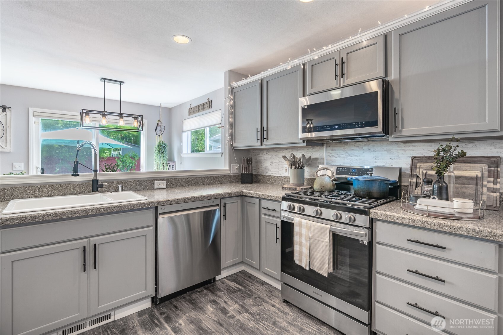 23003 SE 241st Place Maple Valley WA 98038