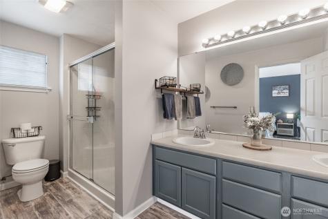 23003 SE 241st Place Maple Valley WA 98038
