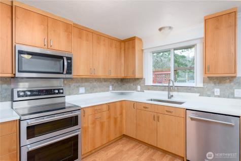 4109 S Reddick Road Port Angeles WA 98363