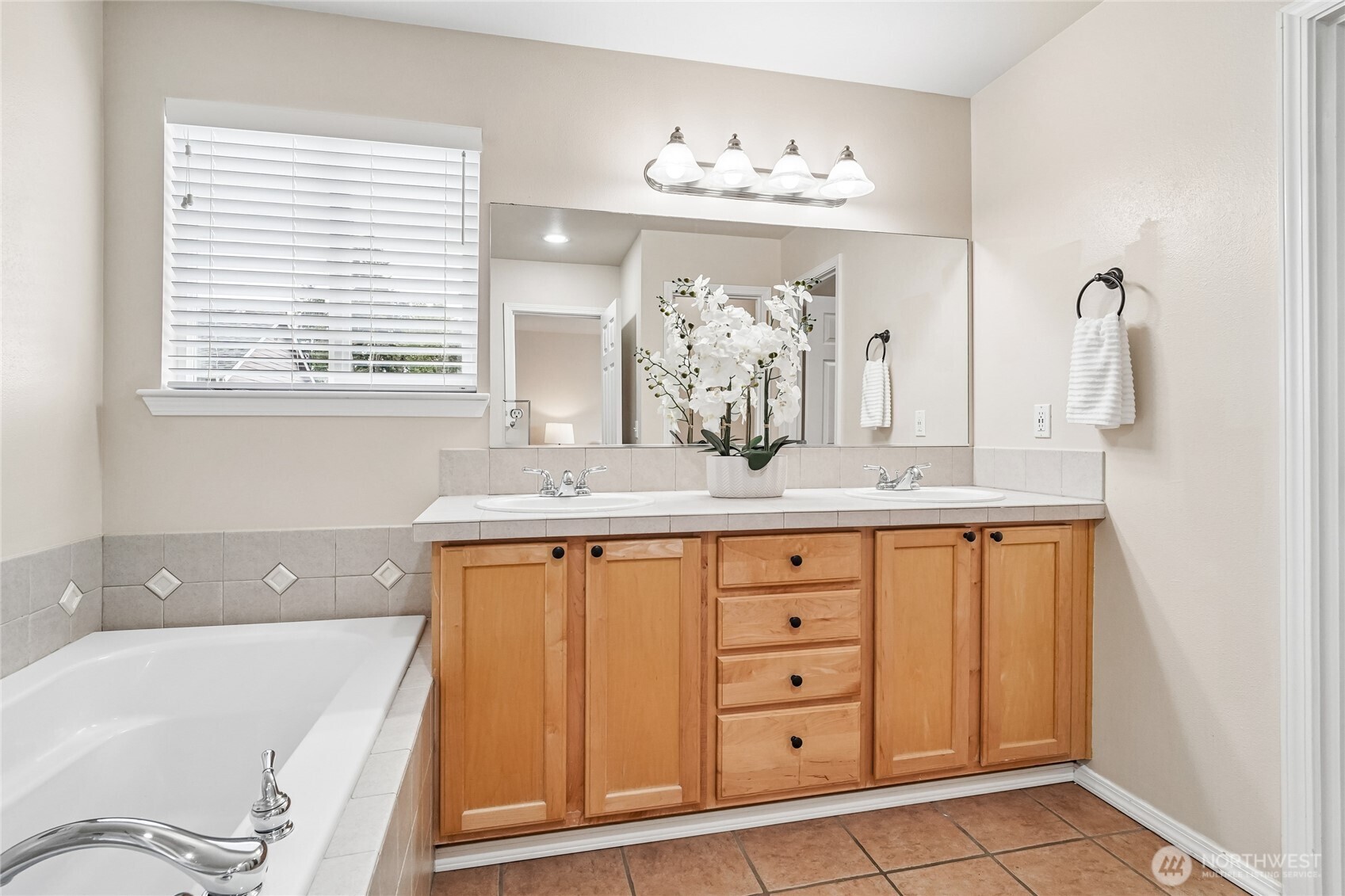 111 Nellis Road Bothell WA 98012