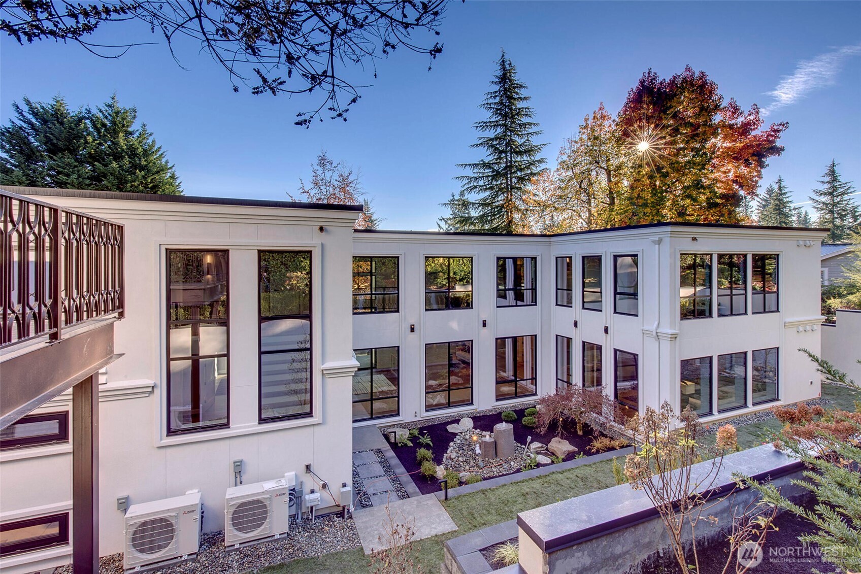 1525 79th Place NE Medina WA 98039