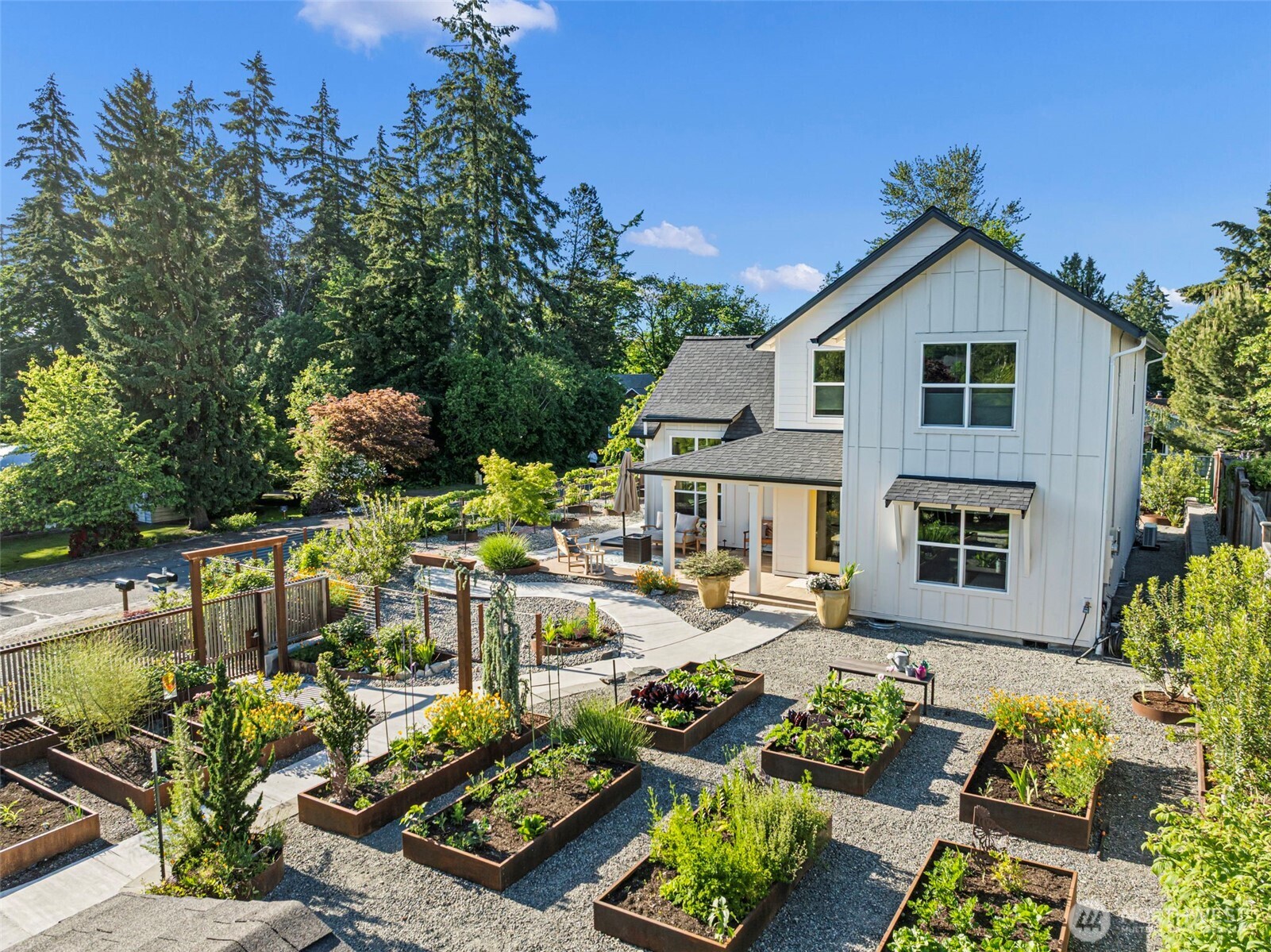 503 5th Street Steilacoom WA 98388