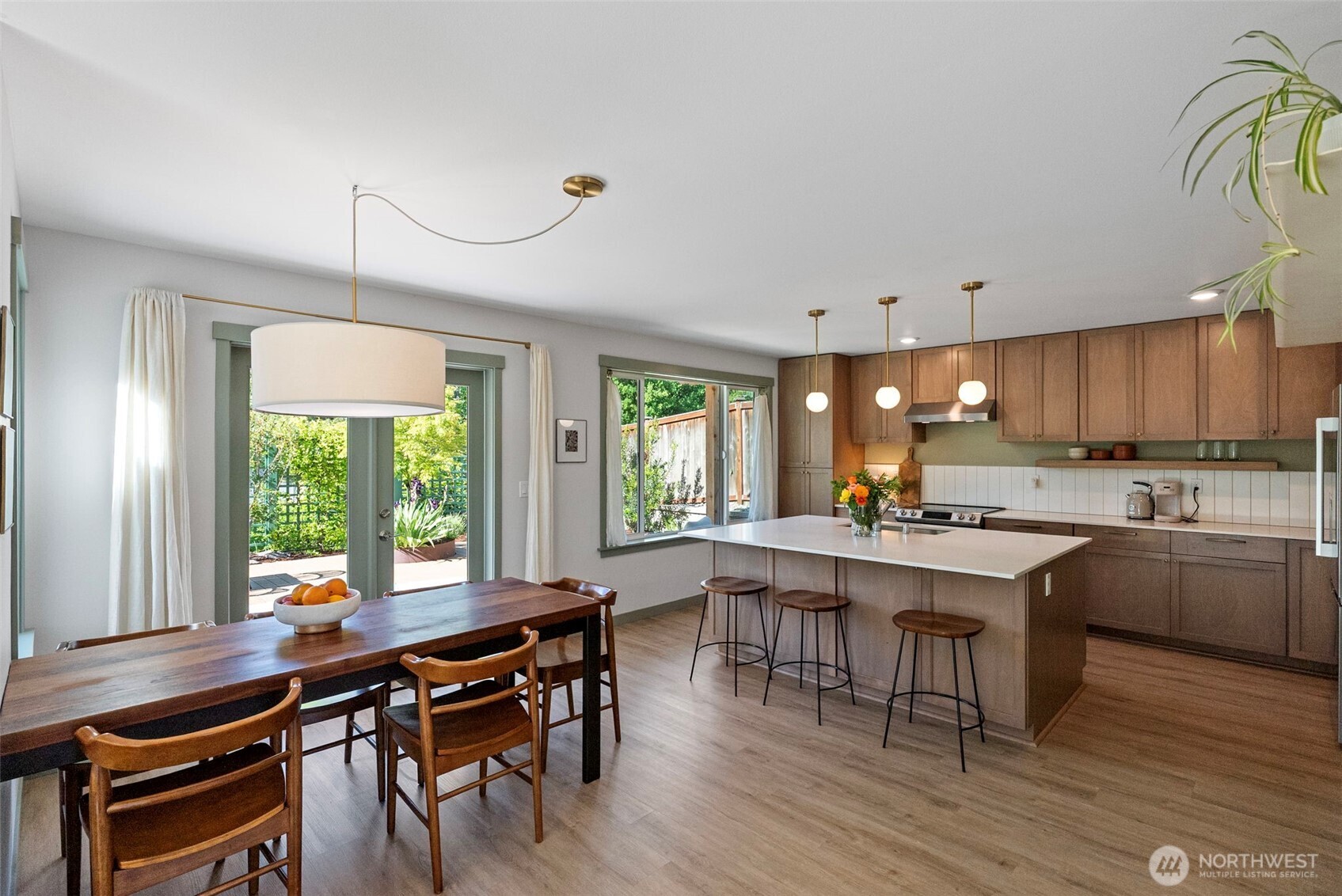 503 5th Street Steilacoom WA 98388