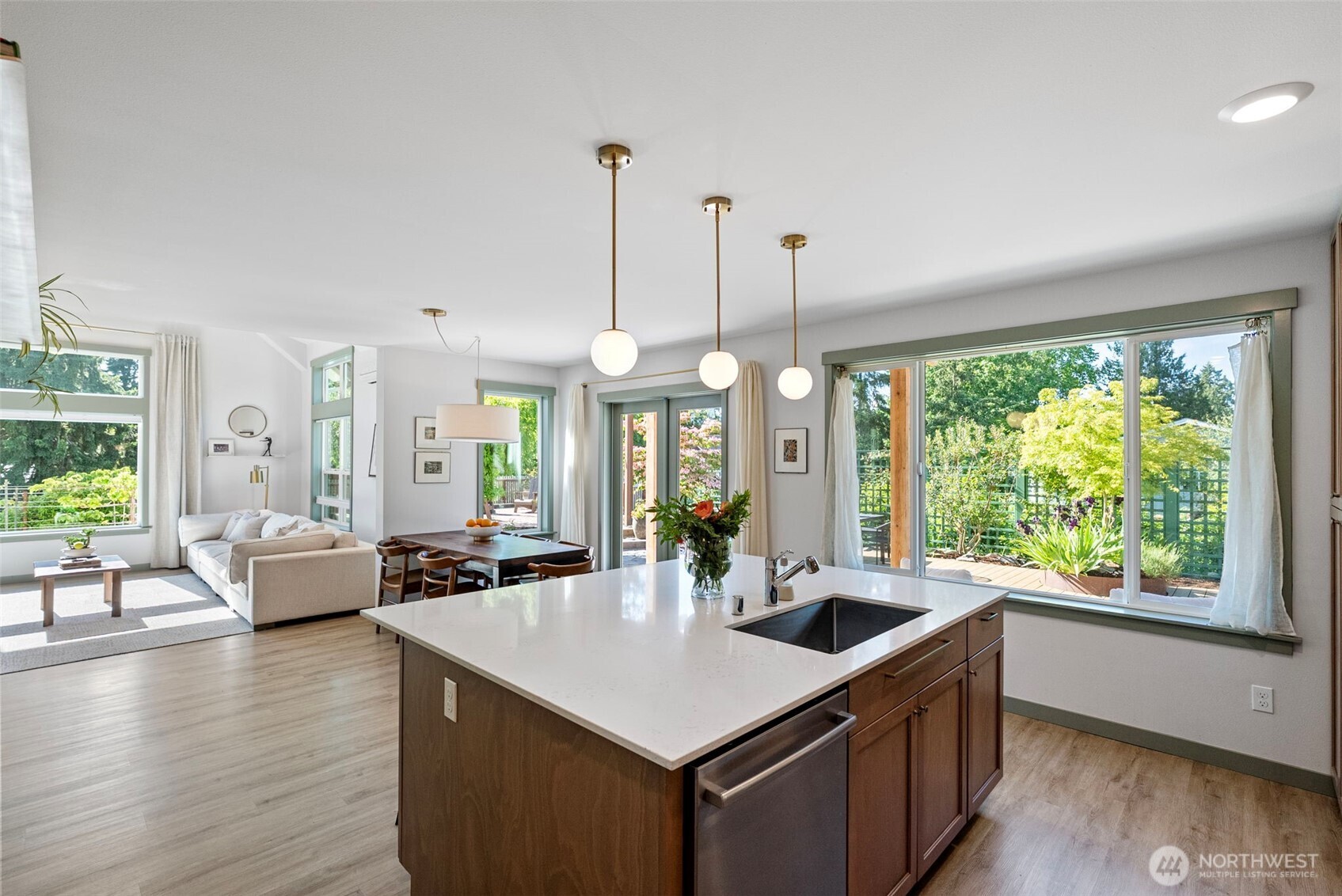 503 5th Street Steilacoom WA 98388