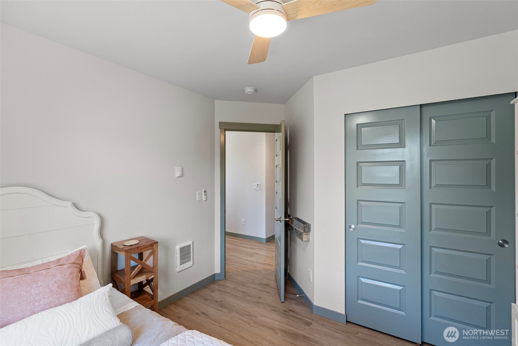 503 5th Street Steilacoom WA 98388