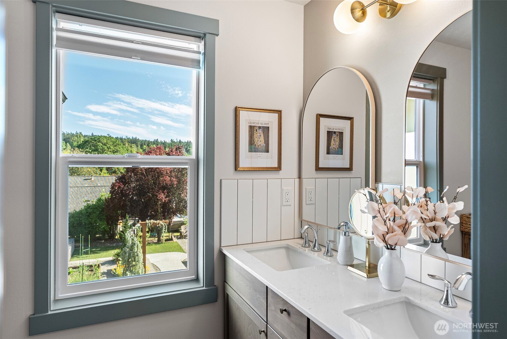 503 5th Street Steilacoom WA 98388